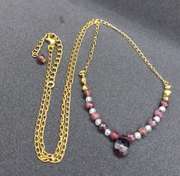 Collier grenat et cristal – Image 2
