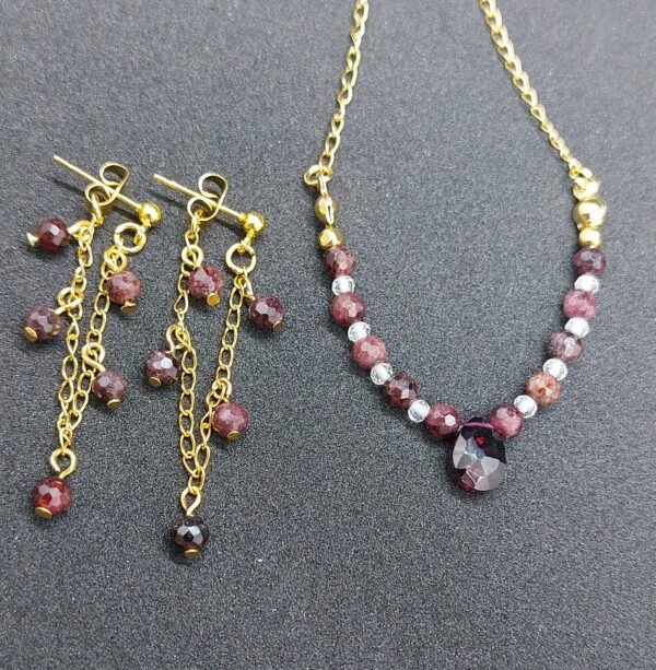 Boucles grenat – Image 3