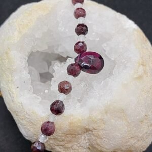 Collier grenat et cristal