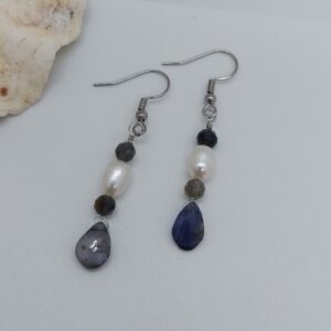 Boucles iolite et perles