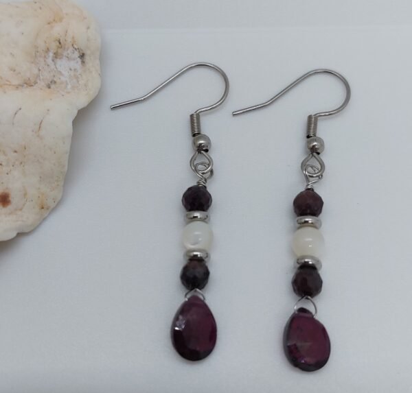 Boucles grenat et perles – Image 2