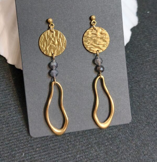 Boucles en cordiérite