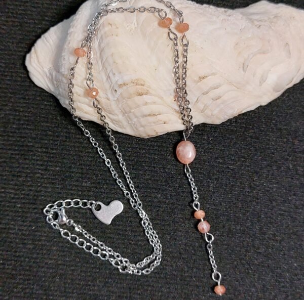 Collier en Y en pierre de soleil – Image 3