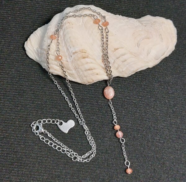 Collier en Y en pierre de soleil – Image 2