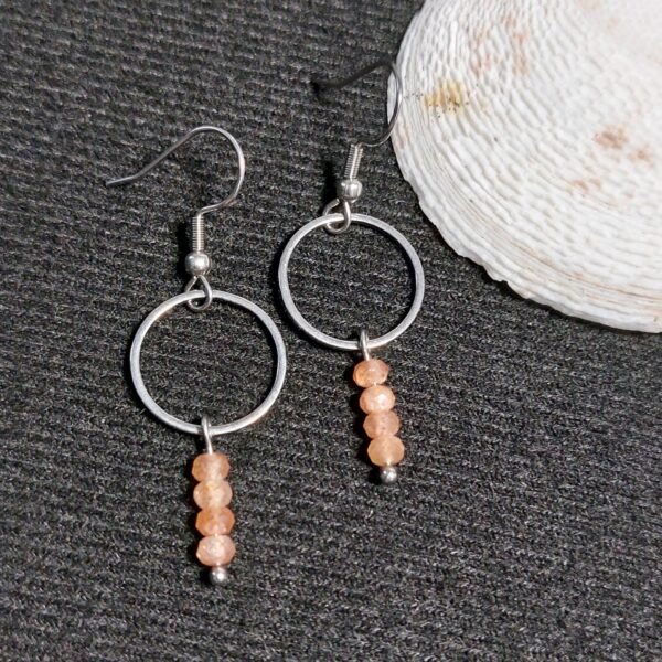 Boucles en pierre de soleil – Image 2