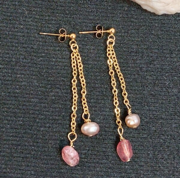 Boucles quartz fraise et perles – Image 3