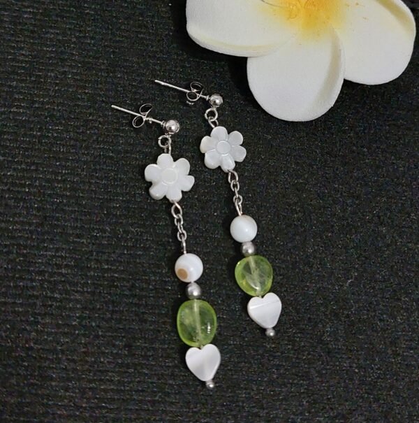 Boucles fleur et péridot