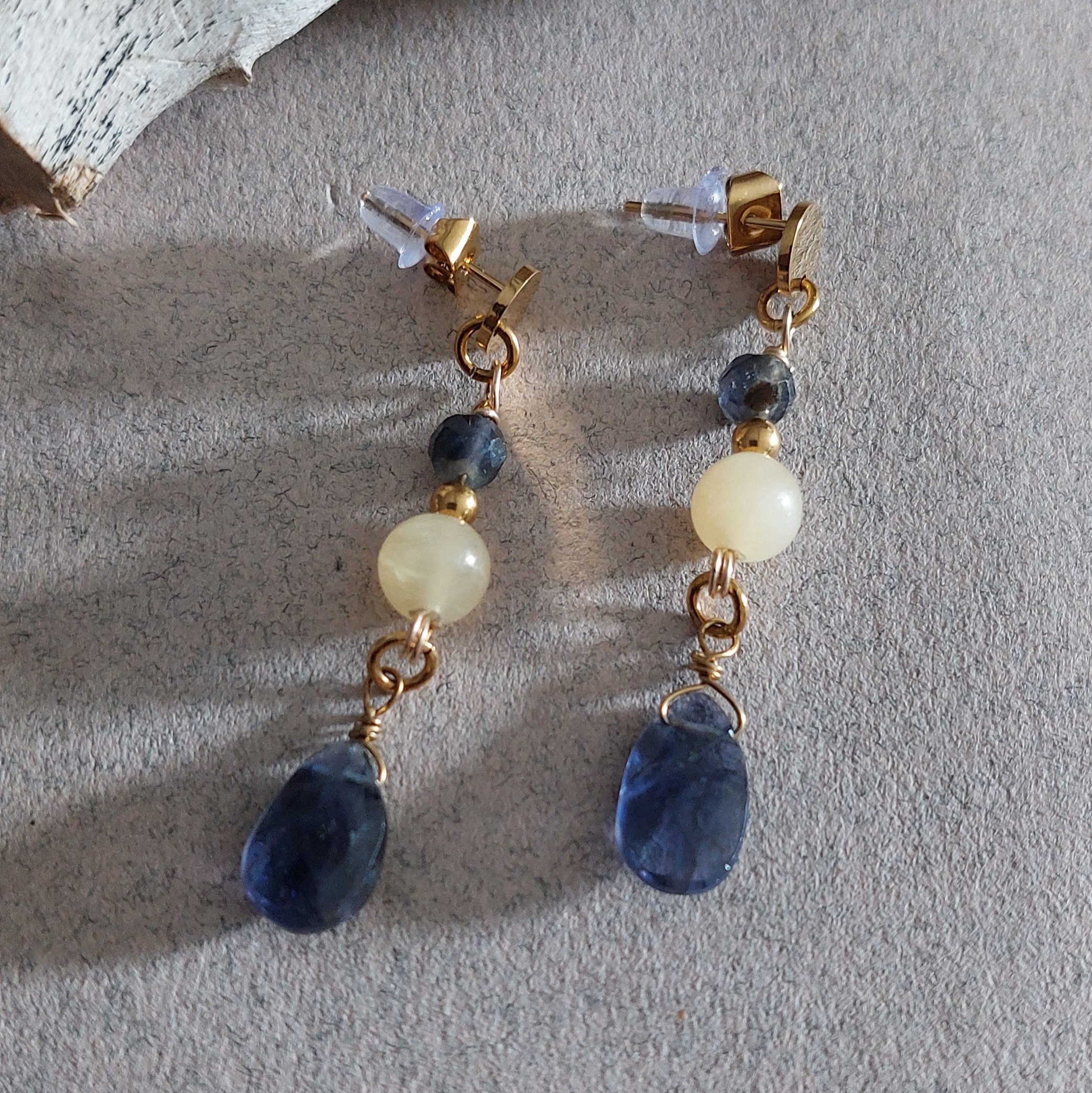 Boucles Alyra - Iolite calcite jaune – Image 4