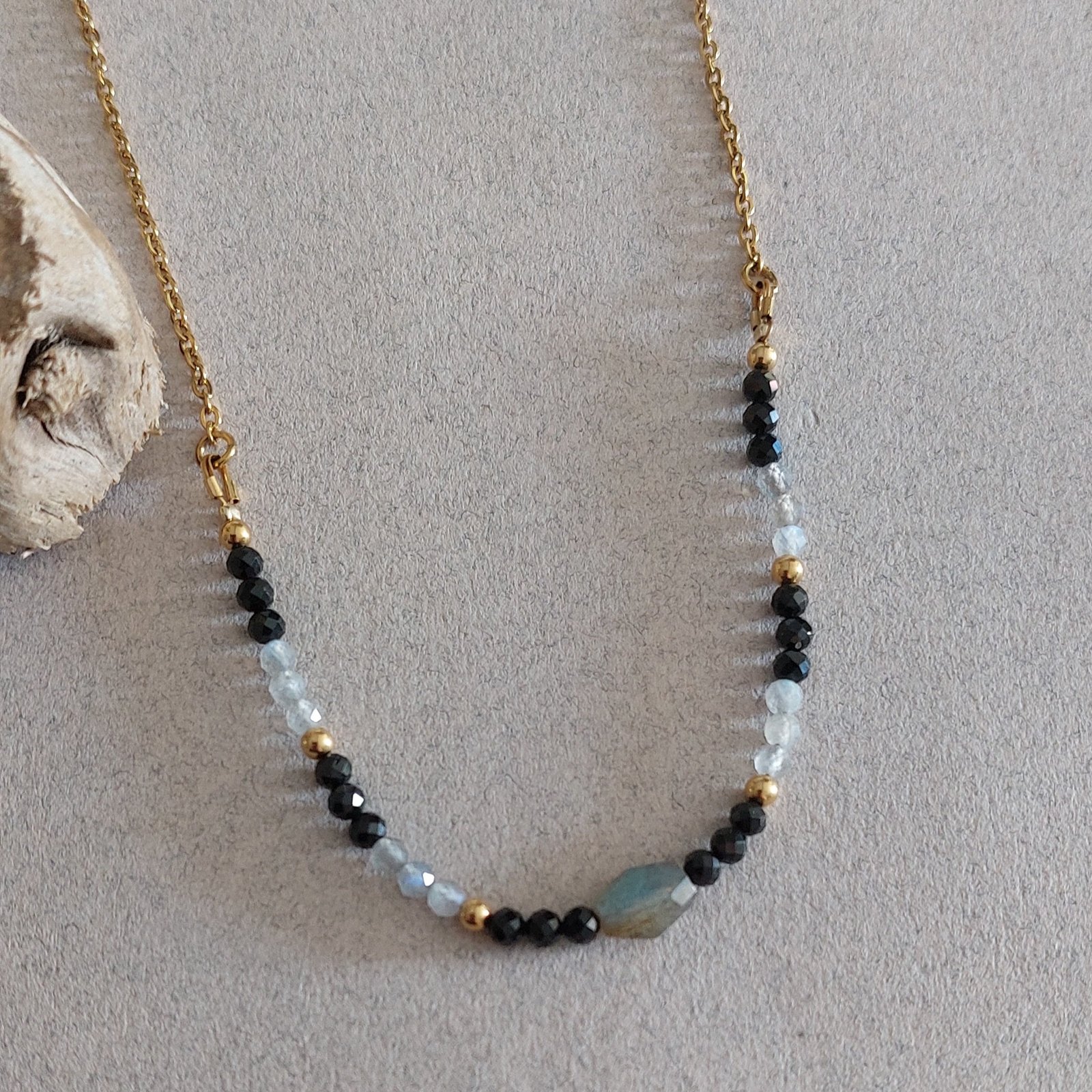 Collier Mélys ▪︎ Labradorite et spinelle – Image 2