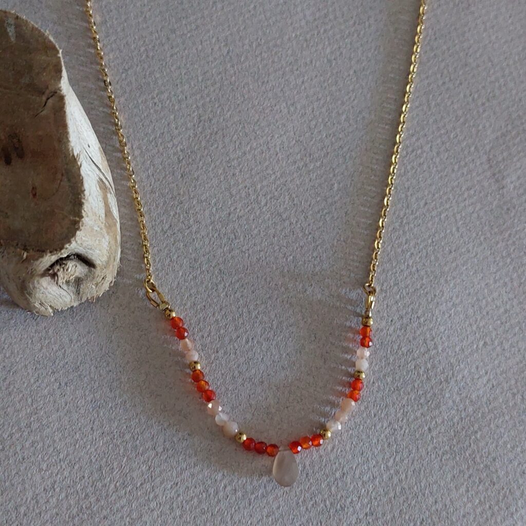 Collier Aura ▪︎ Cornaline et pierre de lune - Créativité et féminité